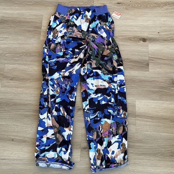 FP Movement by Free People Pants - Free people movement Mesmerize Me Printed Pants woman’s size small and medium
